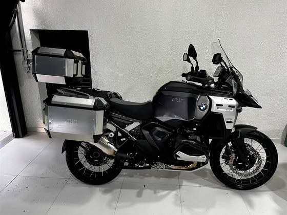 BMW R 1300 GS ADVENTURE TRIPLE BLACK BMW R 1300 GS ADVENTURE TRIPLE BLACK